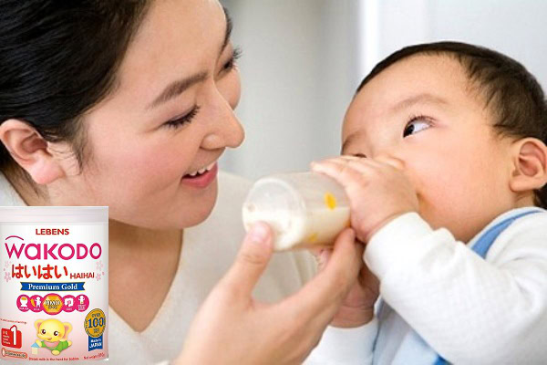 Sữa Wakodo Số 1 Lon 810G Cho Trẻ 0-12 Tháng Tuổi