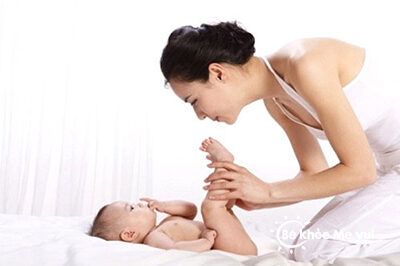 Massage Cho Tre So Sinh Bkmv Medium Massage Tăng Sức Đề Kháng Cho Trẻ